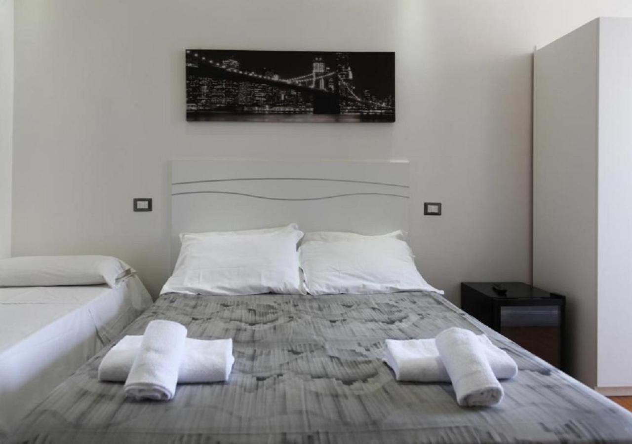 White Vatican Rome Room photo